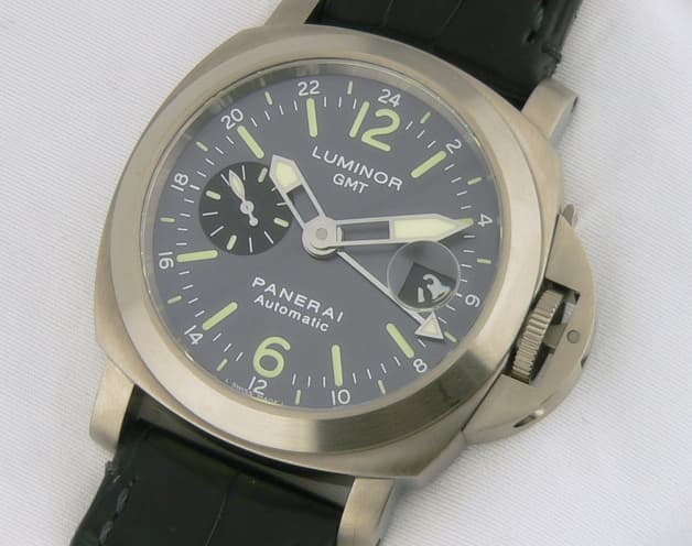 Panerai Luminor Gmt 44mm
Tita