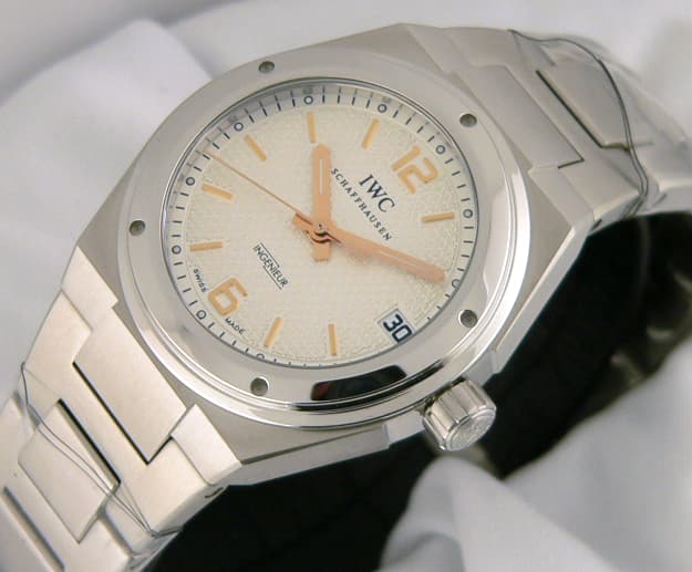 IWC Ingenieur
Midsize