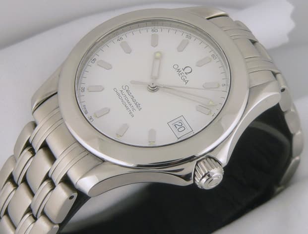 Omega Seamaster white
SS/SS


