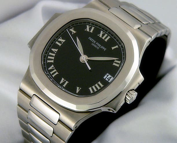 Patek Philippe 3800
Nautilus
