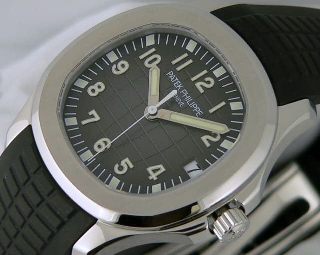 Patek Philippe 5165
Rubber