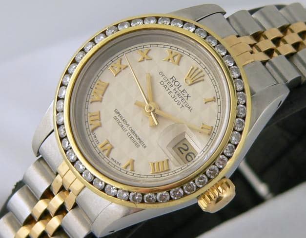Rolex Datejust 2t Diamond Bezel
Pyramid Dial