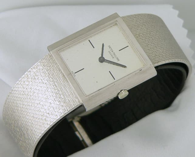 Patek Philippe Rectangular
WG/WG Silver