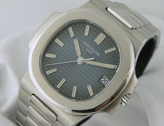 Patek Philippe 5800
Nautilus Steel