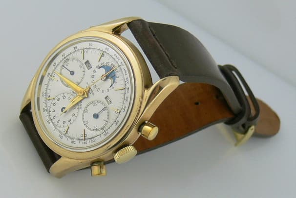 Universal Geneve Tri-Compax YG. Moon Chrono