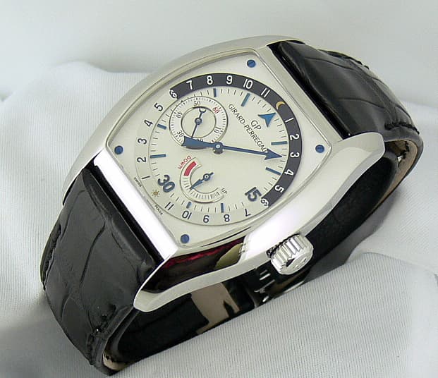 Girard Perregaux Richville Day/Night
Silver 