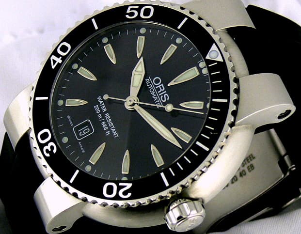 Oris Divers Date Black Dial Rubber Strap 