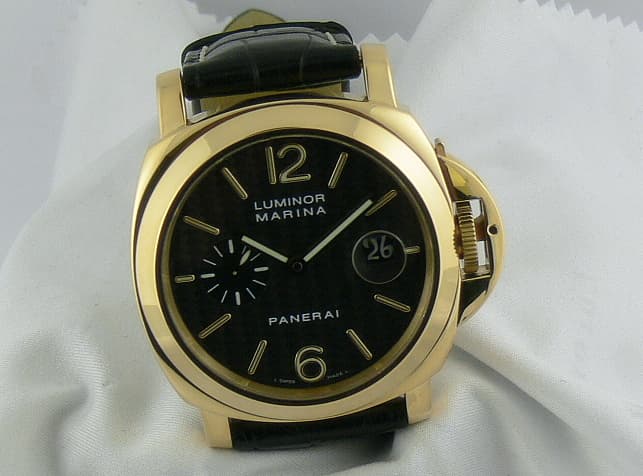 Panerai Luminor Marina YG Carbon Fiber Dial 44mm
