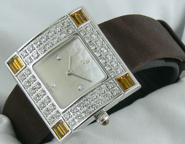 Audemars Piguet Myriade WG Diamond
Topaz