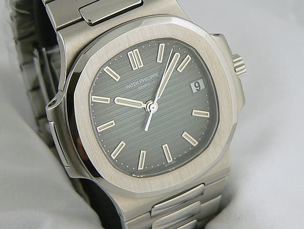 Patek Philippe 5800
Nautilus Steel