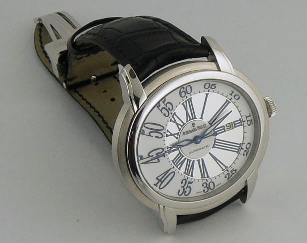 Audemars Piguet Millenary Novelty
White/Silver