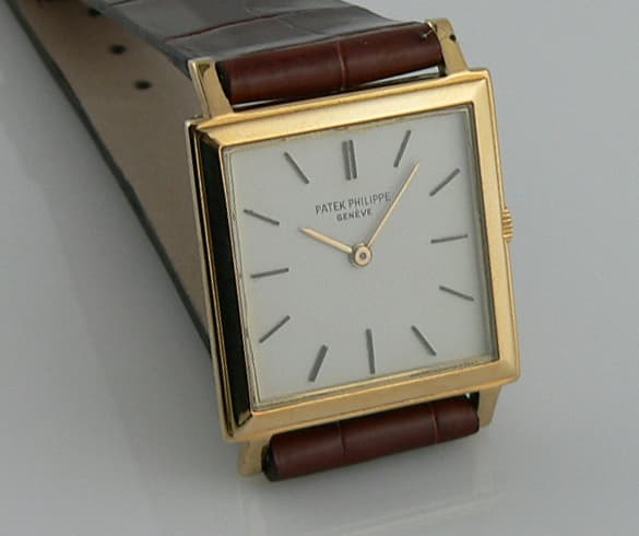 Patek Philippe 3490
18k Yellow Gold