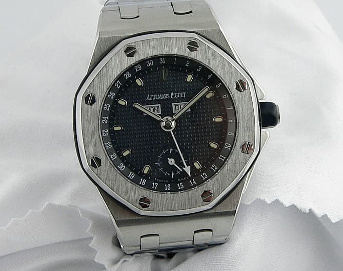 Audemars Piguet Royal Oak Offshore Triple Date