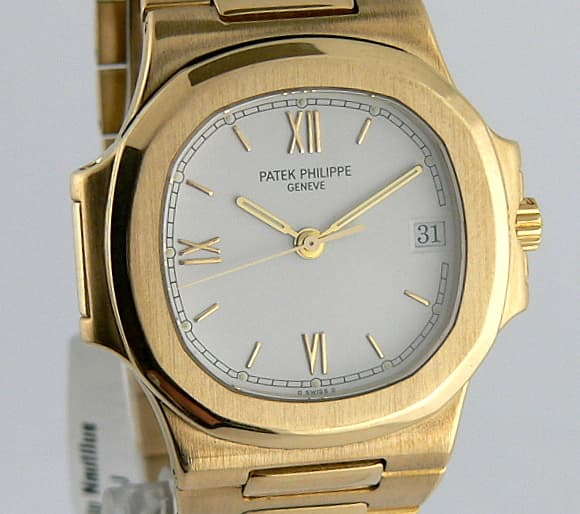 Patek Philippe Nautilus YG/YG
3800