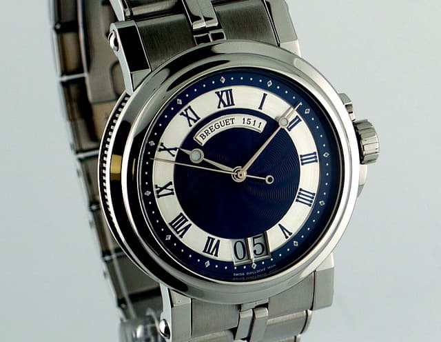 Breguet Marine SS/SS Big Date
Blue Guilloche Dial 
