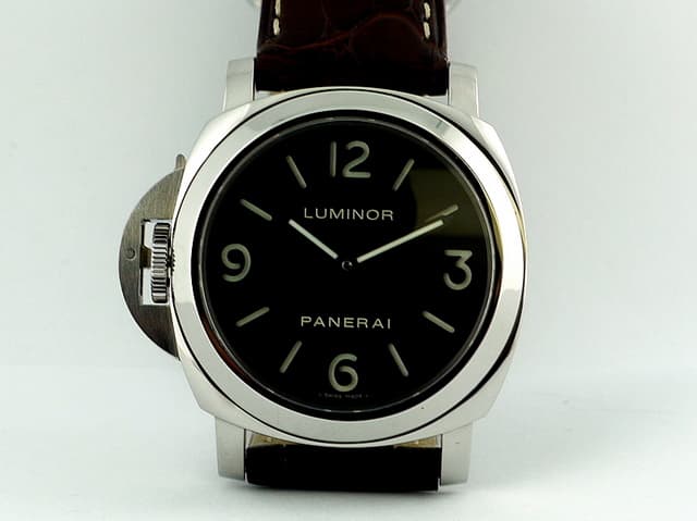 Panerai Left Handed
Luminor Base Destro