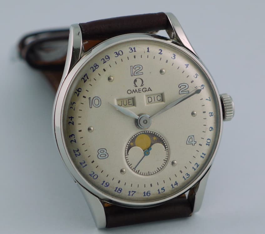 Omega Cosmic Triple date Steel Moon
Spanish Calendar