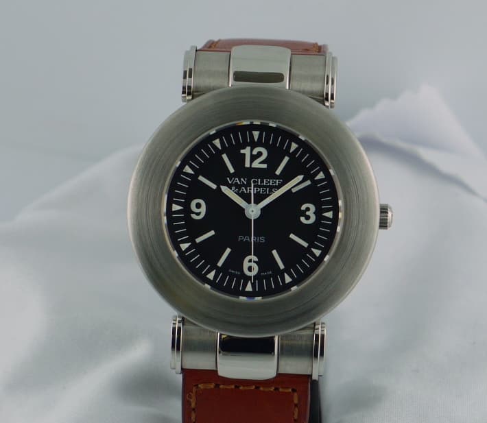 Van Cleef & Arpels Roma SS/Black Leather 