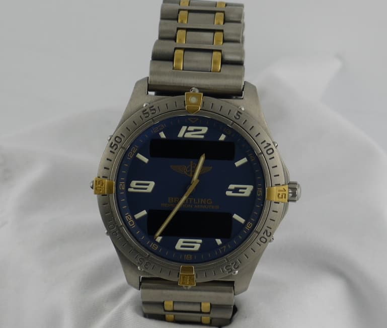 Breitling Aerospace Repetition Minutes
Titanium and Gold plated bracelet