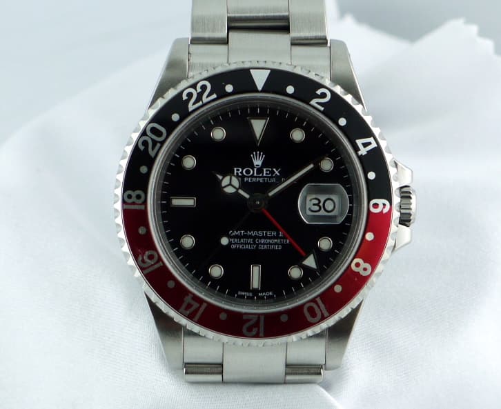 Rolex GMT Master II Red Black
Y Series