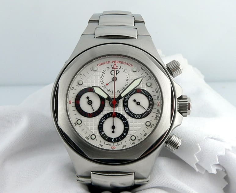 Girard Perregaux Laureato EVO3 SS-SS
White
