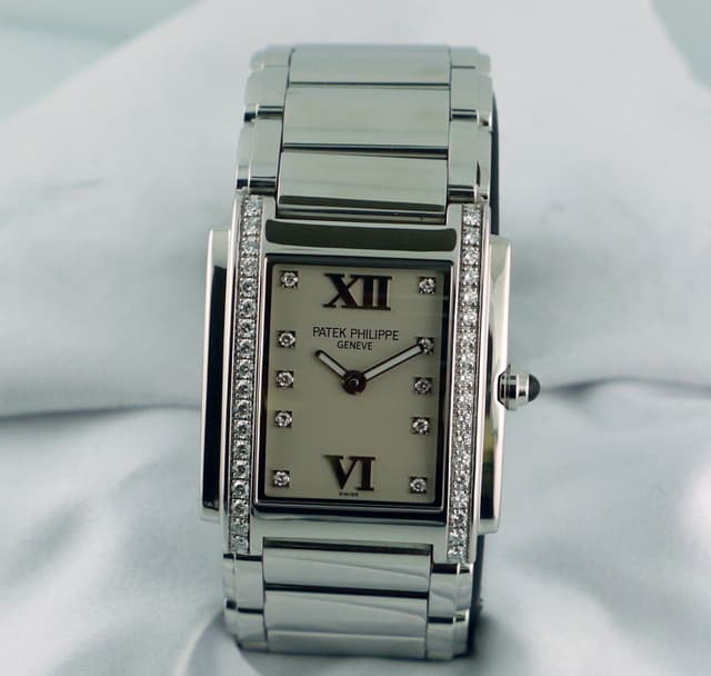 Patek Philippe Twenty-4 4910 SS/SS White