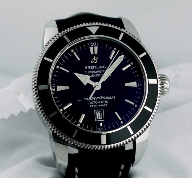 Breitling Aeromarine SuperOcean Heritage 46 SS/Leather
Black
