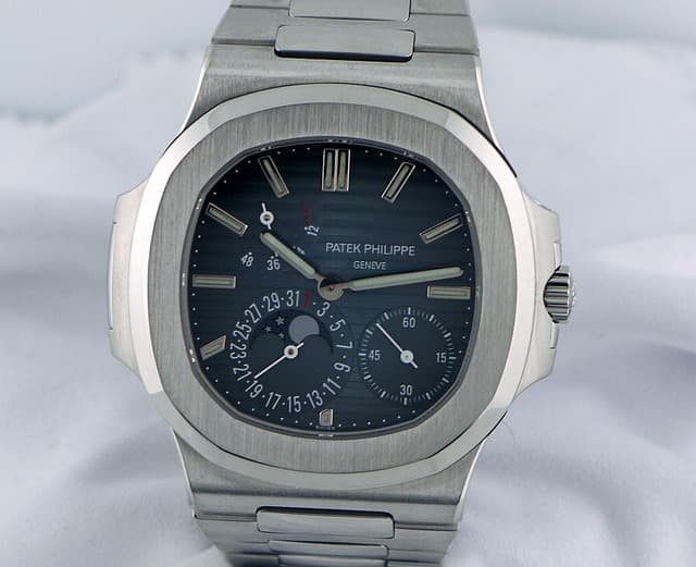 Patek Philippe Jumbo Nautilus 5712 SS/SS 