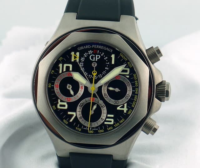 Girard Perregaux Laureato EVO3 Black
Tita Rubber

