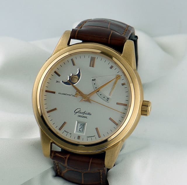 Glashutte Original Senator Moon Power Reserve Yellow Gold