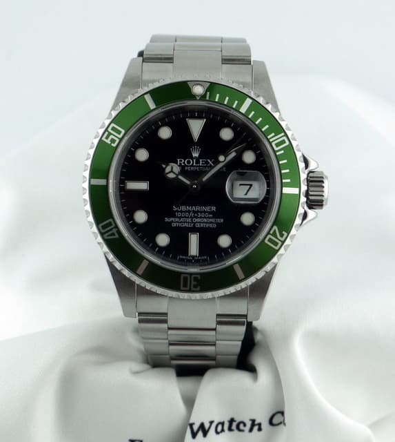 Rolex Submariner Steel
Green Bezel (M Series 2007)
