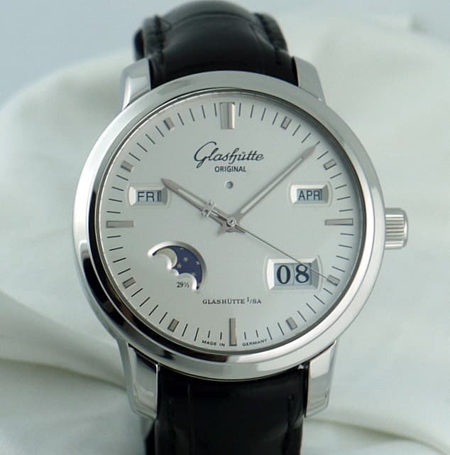 Glashutte Original Senator Perpetual Steel
Silver Dial
