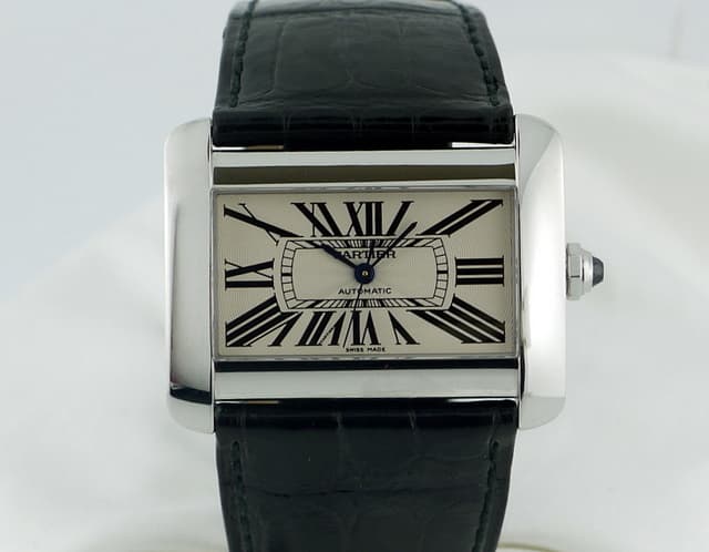 Cartier Large Divan 
Auto