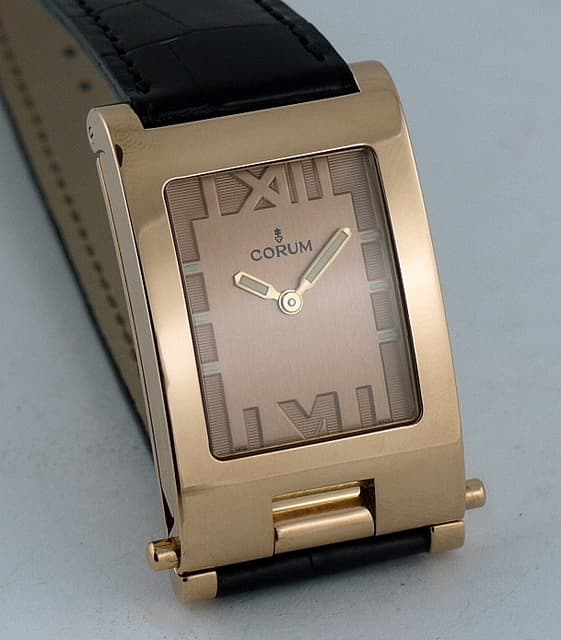 Corum Tabogan
Rose Gold