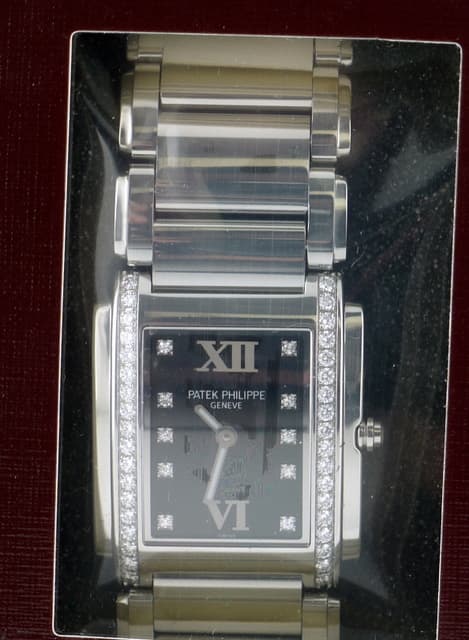 Patek Philippe Twenty-4 4910 SS/SS Black