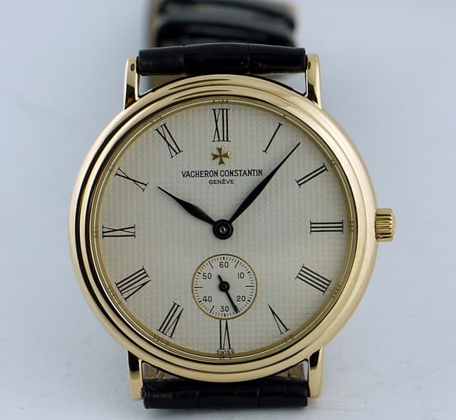 Vacheron Constantin Les Essentielles YG 
Small Seconds
Manual