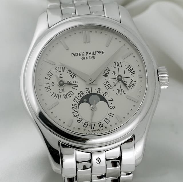 Patek Philippe 5136G Perpetual WG/WG