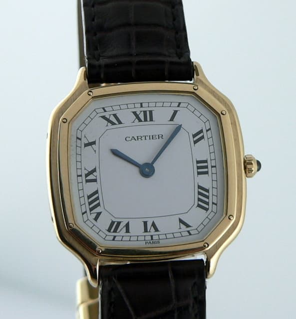 Cartier Octagonal Mens
18K Yellow Gold