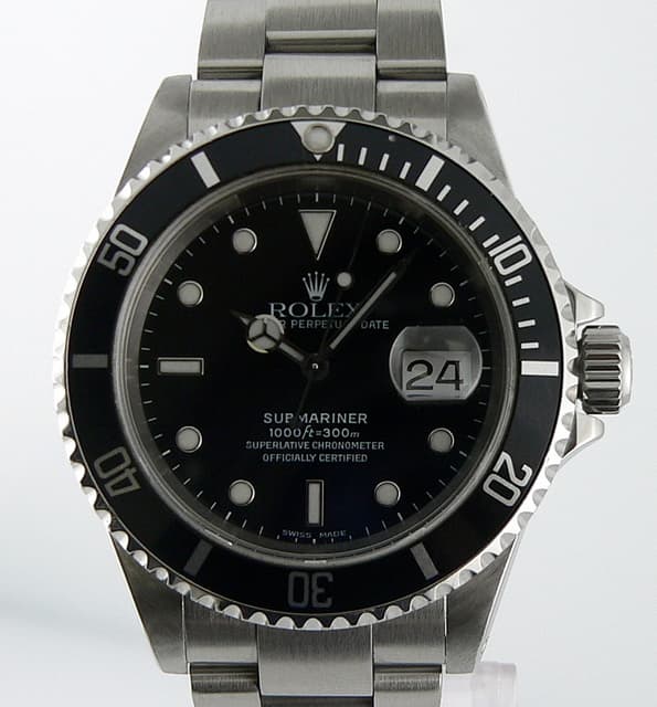 Rolex Submariner Steel
P Series 2001