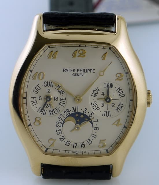 Patek Philippe Perpetual Calendar 18K Yellow Gold 