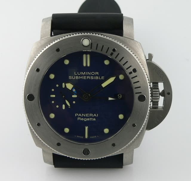 Panerai Luminor Submersible Regatta 3 Day GMT
Blue Dial
