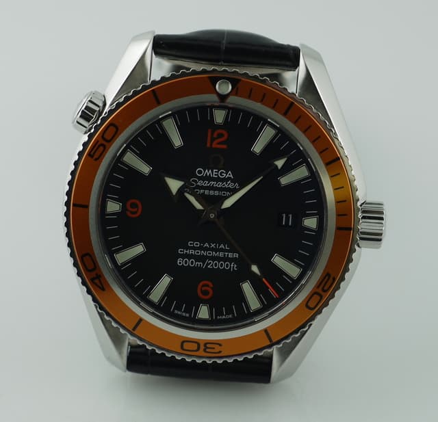 Omega Seamaster Planet Ocean Orange Bezel