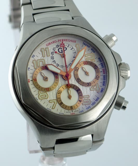 Girard Perregaux Laureato EVO 3 SS-SS
White
