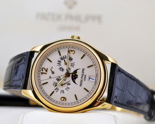 Patek Philippe Annual Calendar Cream Dial 18K Yellow Gold