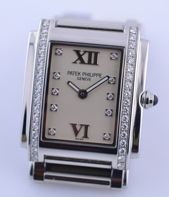 Patek Philippe Twenty-4 4910 SS/SS Cream Dial 