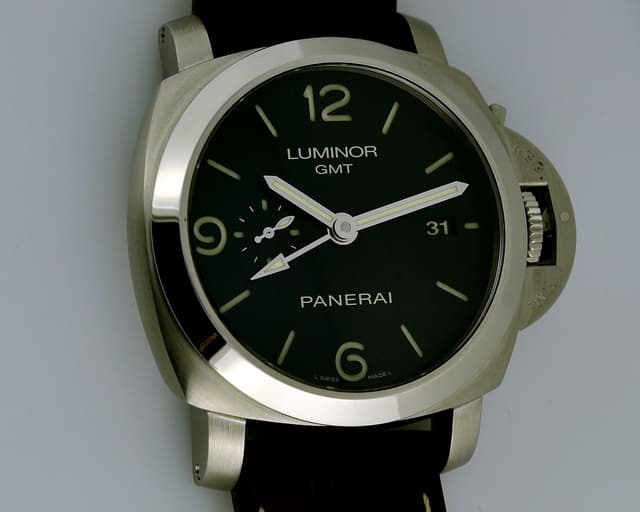 Panerai Luminor 1950 3 Days GMT L Series (2009)

