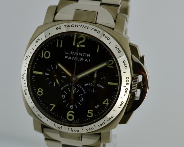 Panerai Luminor Chronograph 40MM Titanium / Steel Bracelet E Series(2002)