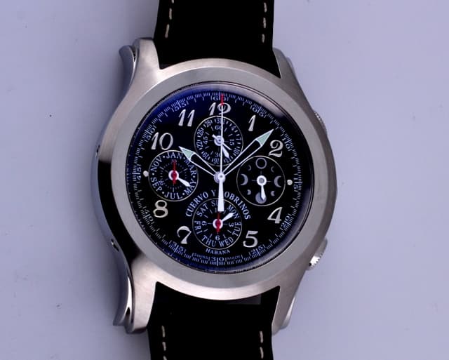 Cuervo y Sobrinos Robusto Chronograph Calendar SS Black Dial 43MM


