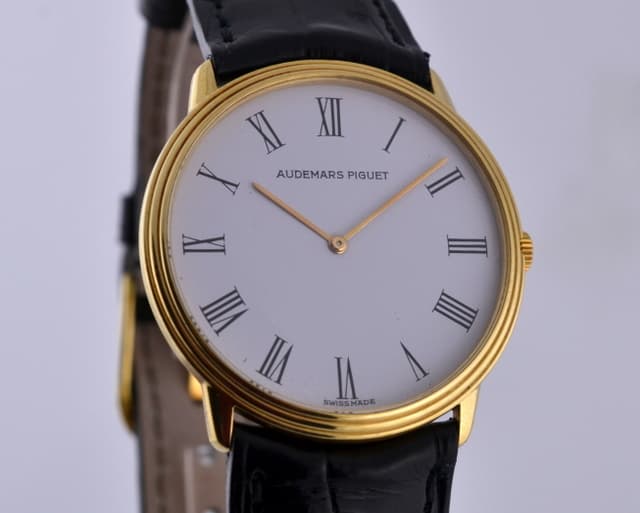 Audemars Piguet Vintage Thin 18K Yellow Gold Quartz Roman Numerals