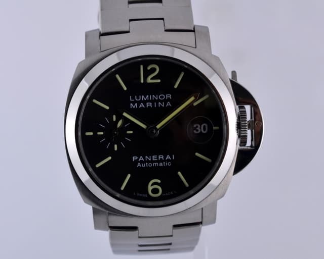 Panerai Luminor Marina Automatic
40mm Black Dial N Series (2011)